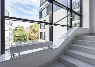 How Commercial Window Cleaning Services Can Add Value to Your Property